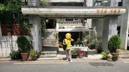 딸이랑 같이 입고 홍대다녀왔네요 55사이즈 66사이즈 두명인데... 55사이즈 66사이즈 두명인데 6사이즈 입었더니 잘 맞REVIEW - 안다르