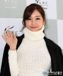 카버AHC플레이존중앙로점 | A.H.C 플레이존 손 흔드는 공서영
