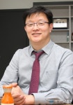자연 치아처럼 쓸 수 있는 보철물 제작을 지향하다