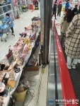 [아통 포토] 서울 강남에서 가을 밤 버스킹 공연중인 '닐로'