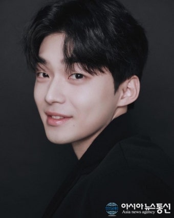 김강민 팬클럽, 희망조약돌에 저소득 아동 위한 기부금 전달