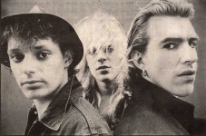 B & W G Shot SOUNDS (uk) 06/16/84
