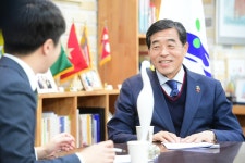  시장과 함께 찍은 사진 - 안산시장 24시 - 열린시장실