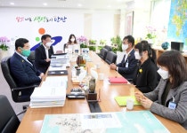  시장과 함께 찍은 사진 - 안산시장 24시 - 열린시장실