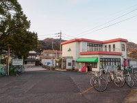 別府湾の夕暮れと木造駅舎のノスタルジア　大分県・豊後豊岡駅 | 朝日新聞デジタルマガジン＆[and]
