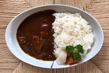 人気店のレトルトカレー3種を自宅で食べ比べ | 朝日新聞デジタル＆M（アンド・エム）