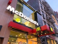 「セクハラ」「従業員と関係」でも高額退職金　米で批判：朝日新聞デジタル