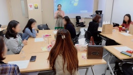무드등 하바리움 & 꽃바람 캘리그라피 만들기 특강 후기 < 행사갤러리 < 청년내일소식< 청년아지트 나와유 청년아지트 나와유