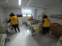 < 2018년 03월 10일 (토) > 사복 좋은사람들 03월 봉사활동 : 수 요양병원 | 사회복지학과   < 2018년 03월 10일 (토) > 사복 좋은사람들 03월... 