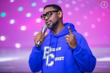 Niyi Ademoroti: Biodun Fatoyinbo is Back on the Pulpit & No One is Surprised | BellaNaija Niyi Ademoroti: Biodun Fatoyinbo is... 