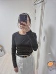 오피스룩 베니토 적당히 핏되는 쫀득하고 얇지않은 모달티임 이너로 활용도 높을듯 소매가 깁니다상품 사용후기 (후기 불러오는 중...) - (주)베니토