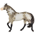 Breyer Horses Apres Ski 2024 Christmas Horse Traditional 1:9 Scale Horse Figure 700127 | BIG W