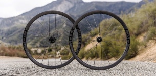 케이덱스(CADEX) 36 디스크 휠시스템 - BikeWhat 케이덱스(CADEX) 36 디스크 휠시스템 공개