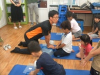 순천소방서 연향119안전센터, “햇살 지역아동센터” 심폐소생술 교육실시  순천소방서 연향119안전센터, “햇살 지역아동센터” 심폐소생술... 