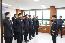 성주서, 16년 하반기 경위이하 정기인사 신고식 개최  성주서, 16년 하반기 경위이하 정기인사 신고식 개최