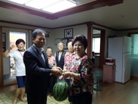 안산시 부곡동, 말복맞이 경로당 수박나눔 행사  안산시 부곡동, 말복맞이 경로당 수박나눔 행사