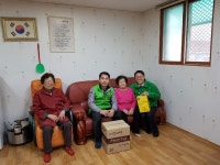 동두천시 소요동 새마을지도자, 자매결연 경로당 방문  동두천시 소요동 새마을지도자, 자매결연 경로당 방문