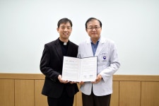 국립춘천병원, 청소년 정신건강 위해 강원도교육청 춘천 가정형 Wee센터와 손잡다.  국립춘천병원, 청소년 정신건강 위해 강원도교육청 춘천... 
