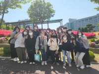 BaekSeok Culture Univ. - 조형관 앞에서 K2WebWizard