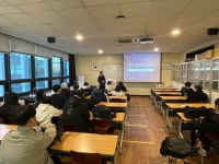 포토갤러리 - (주)글라스바바안경체인 취업설명회 (주)글라스바바안경체인 취업설명회