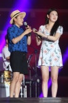 [포토] 김신영-백예린, `언니가 더 예뻐요` - 부산일보 [포토] 김신영-백예린, 언니가 더 예뻐요