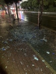 노후주택 무너져 1명 사망, 김해공항 94편 결항 … 태풍 ‘타파’ 피해... 무너져 1명 사망, 김해공항 94편 결항 … 태풍 ‘타파’ 피해 잇따라