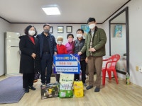 전포1동, 전포1동 청소년지도협의회와 설맞이 결연 경로당 방문   - 부산일보 전포1동, 전포1동 청소년지도협의회와 설맞이 결연 경로당 방문   