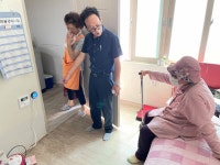 해운대구 반여3동, 청각기능 저하 가구를 위한 ‘보이는 초인종’ 사업... 부산일보 해운대구 반여3동, 청각기능 저하 가구를 위한 ‘보이는... 