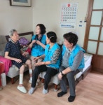 부산 중·동구재향군인회, 추석 맞이 6.25참전유공자 가정 방문 및 생필품 전달 - 부산일보 부산 중·동구재향군인회, 추석 맞이 6.25참전유공자... 