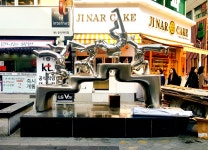 추천명소 > 부산진구 조형물 > 우정 | 문화관광