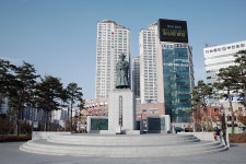 추천명소 > 도심속여유힐링공원 > 송상현광장 > 송상현광장 | 문화관광