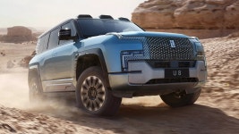 BYD’s New YangWang U8 Is A Defender-Style Electric Off-Roader With Over 1,100 Hp | Carscoops BYDs New YangWang U8 Is A... 