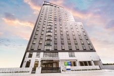Holiday Inn Express Long Island City E - New York, an IHG Hotel | Qantas Hotels Holiday Inn Express Long Island City E - New York... 