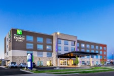 Holiday Inn Express & Suites Union Gap - Yakima Area, an IHG Hotel | Qantas Hotels Holiday Inn Express & Suites Union Gap... 