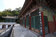 [ Gwangmeongsa Temple < Temples < Tourism ]