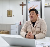 생활 속 플라스틱 줄이기 캠페인 펼치는 (주)정민 홍정민 부사장 [코스모닝] 생활 속 플라스틱 줄이기 캠페인 펼치는 (주)정민 홍정민 부사장