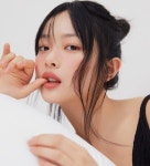 뉴진스 하니가 아르마니 립스틱 바른 날 [코스모닝] 뉴진스 하니가 아르마니 립스틱 바른 날
