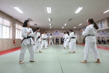 2018 팔용대동제 - 제3회 체포 호신술 시범발표회 > 창신갤러리 - 창신대학교