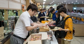 ‘천원의 행복, 아침 먹고 합시다’ 진행 > > > ‘천원의 행복, 아침 먹고 합시다’ 진행