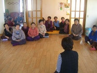 창원시설공단 > 성산노인종합복지관 > 사진자료실 > 경로당 사업 -소비자교육 실시