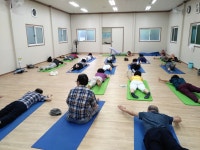 창원시설공단 > 성산노인종합복지관 > 사진자료실 > &nbsp;요추골반 체형교정 프로그램 실시(8.14~23/총 4회)
