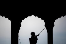52 of 102 people who stayed in Delhis COIVD-19 hotspot Chandni Mahal test positive | Deccan Herald 52 of 102 people who stayed... 