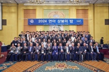 연세치대 동문회, ‘연아 상봉의 밤’서 동문 선후배 우정 확인 - 덴탈아리랑 연세치대 동문회, ‘연아 상봉의 밤’서 동문 선후배 우정 확인