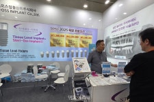 스테리오스임플란트, 티슈레벨 임플란트의 정석 보였다 - 덴탈아리랑 스테리오스임플란트, 티슈레벨 임플란트의 정석 보였다
