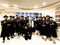 이성복 명예교수, 인도 치의 대상 고령·장애인 구강재건술 전수 - 덴탈아리랑 이성복 명예교수, 인도 치의 대상 고령·장애인 구강재건술 전수