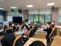 23-1학기 학생대상특강 [마음봄 아크릴화] 프로그램 활동사진 | 학생상담센터