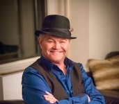 Micky Dolenz of The Monkees releases amazing album ‘Dolenz Sings Nesmith’ – Digital Journal Micky Dolenz of The Monkees... 