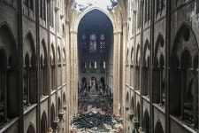 노틀담 대성당 전과 후 비교컷.JPG - DogDrip.Net 개드립