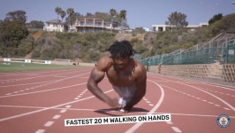 두손으로 달리는 세상에서 가장 빠른 남자 - DogDrip.Net 개드립