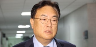 정진석 “이재명, 영수회담 제안? 尹대통령, 범죄 피의자와 면담할 때 아냐” - DogDrip.Net 개드립